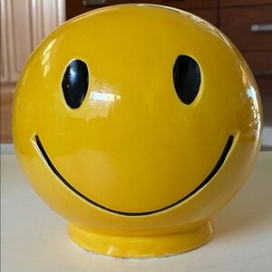 USA Pottery Ceramic Bank Happy Face Collectible Bank No Flaws Smiley Yellow Bank